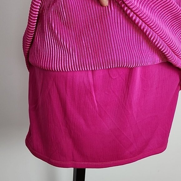 Sincerley Jules Women's Hot Pink Pleated Cross Over Halter Dress Lined Sz Medium - Picture 7 of 12